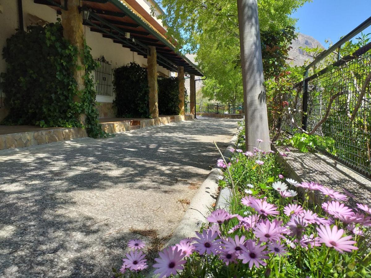 Cortijo El Cercadillo Guest House Bedmar y Garciez Exterior photo